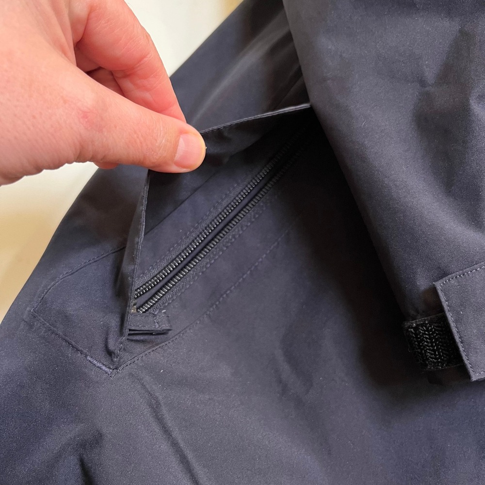 Land's End Goretex Black Hooded Rain Jacket Coat Womens Size XL - Picture 7 of 13